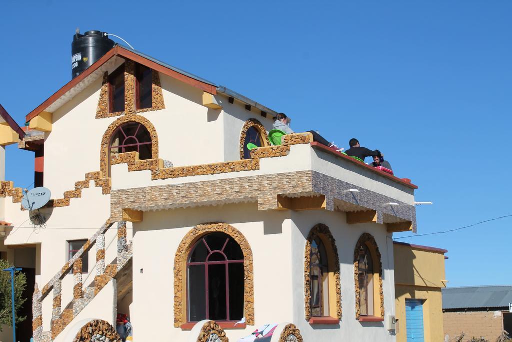 Hostal Jallalla Comunidad Yumani Exterior photo